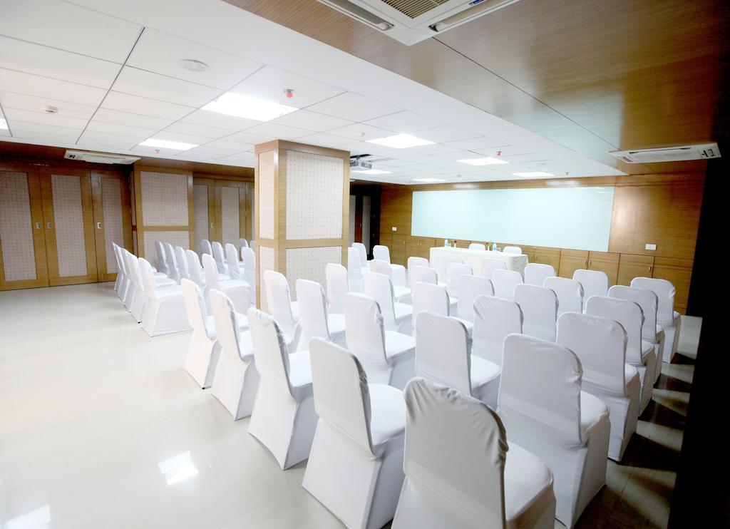 Vinstar Serviced Apartments Hinjawadi Ngoại thất bức ảnh