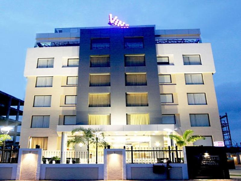 Vinstar Serviced Apartments Hinjawadi Ngoại thất bức ảnh